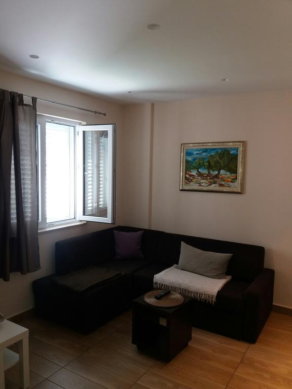 Apartment Maria Banjol Exterior foto